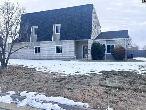 1402 Western Ave, Pratt, KS 67124