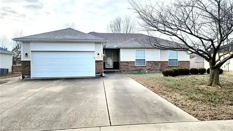 1006 Abby Lane, Pittsburg, KS 66762