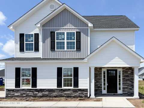 600 Carmel Drive, Sneads Ferry, NC 28460