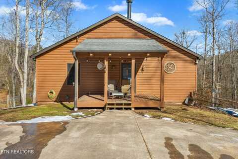 320 Poland Hollow Rd, Harriman, TN 37748