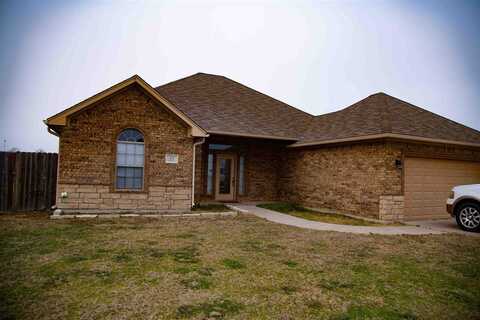 12 Cheyenne Ln, Geronimo, OK 73543