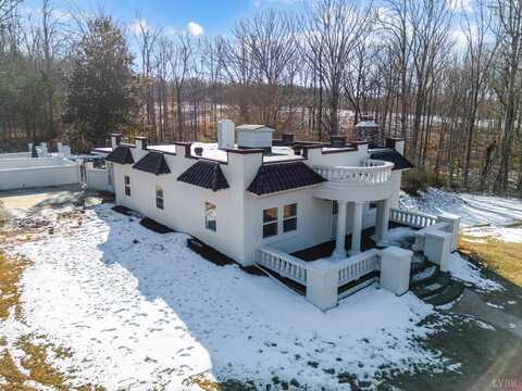 880 Riverbend Road, Altavista, VA 24517