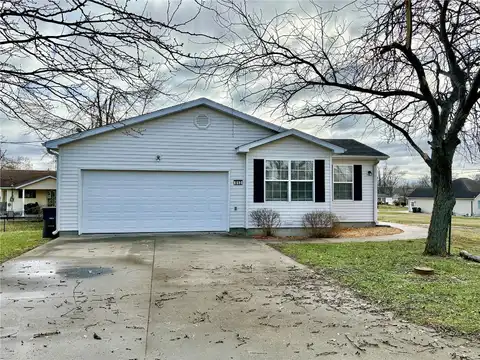 813 Breeze Court, Perryville, MO 63775