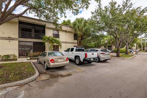 2871 S Carambola Cir S, Coconut Creek, FL 33066