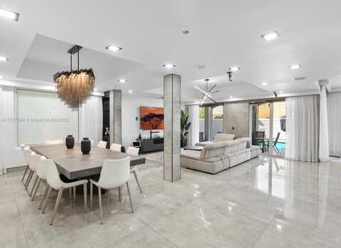 21220 NE 32nd Pl, Aventura, FL 33180