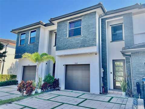 9108 NW 158th St, Miami Lakes, FL 33018