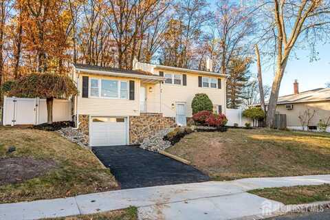 4 Adelphi Court, Edison, NJ 08837