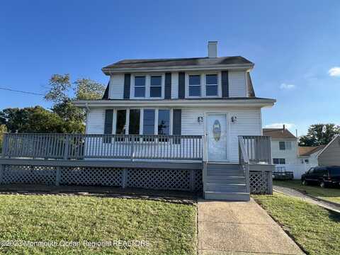 39 Verdun Place, North Middletown, NJ 07748