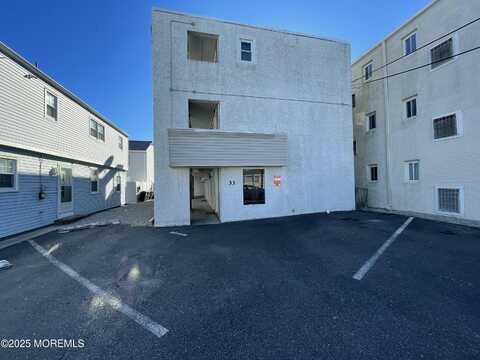 33 Fremont Avenue, Seaside Heights, NJ 08751