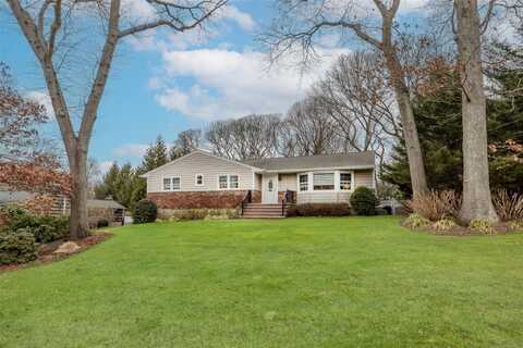 20 Musket Place, East Setauket, NY 11733