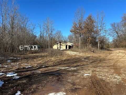 18348 Cedar Road, Morris, OK 74445