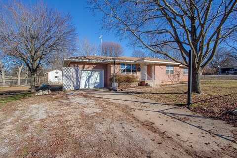 908 E Schmid Street, Wynnewood, OK 73098