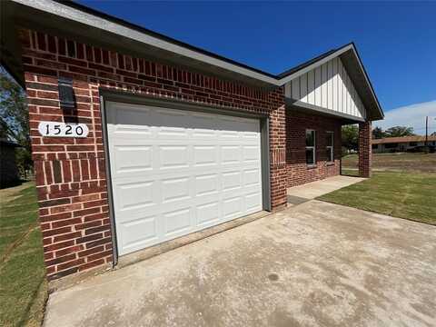 1520 Hemphill Street, Greenville, TX 75401