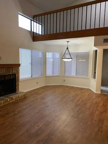 18040 Midway Road, Dallas, TX 75287