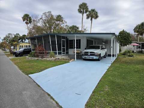 8975 Halls River Rd., Homosassa, FL 34448