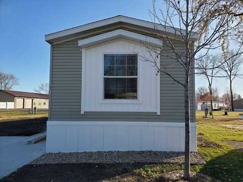 157 Kingsway Dr., North Mankato, MN 56003