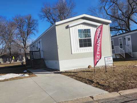 248 Kingsway Drive, North Mankato, MN 56003