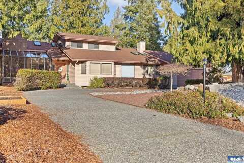 106 Fairway Pl, Sequim, WA 98382