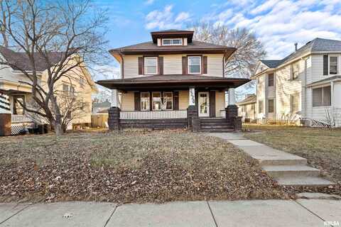 2220 SCOTT Street, Davenport, IA 52803