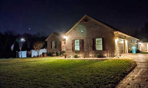 591 Spruce Loop, Crossville, TN 38555