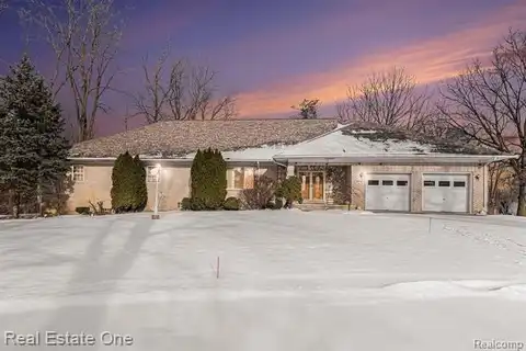 3970 HARRIS Lane, West Bloomfield, MI 48323