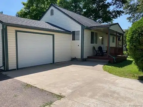 216 PINE Trail, Saint Ignace, MI 49781