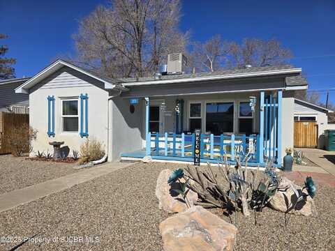 404 E HOPI Street, Farmington, NM 87401