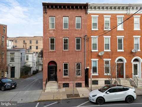 11 E WALNUT STREET, LANCASTER, PA 17602