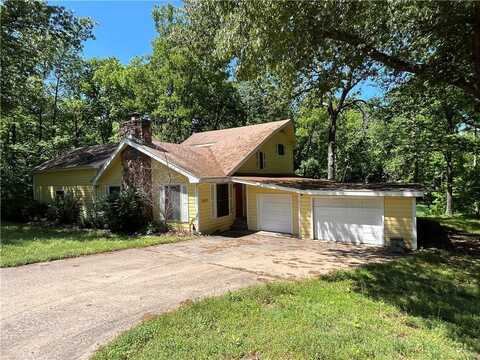 13831 Canterbury DR, Siloam Springs, AR 72761
