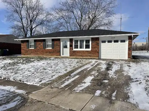 1825 Fair Oaks Drive, Sidney, OH 45365