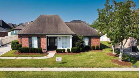 1011 Rebecca Ave, Houma, LA 70360