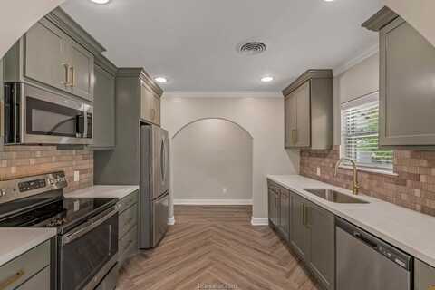 505 Francis Drive, College Station, TX 77840