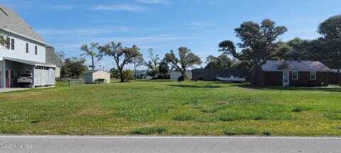 1617 Island Road, Harkers Island, NC 28531