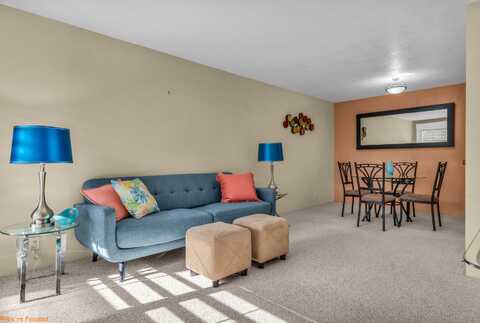 680 N Ashurst Court, Palm Springs, CA 92262