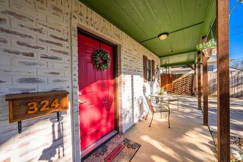 324 Ross St, Kerrville, TX 78028