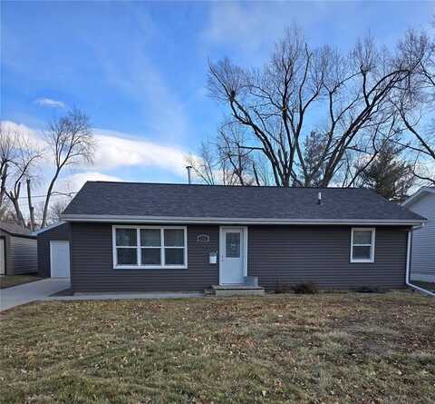 1121 24th, Marion, IA 52302