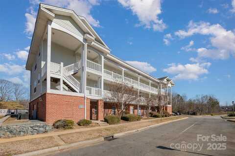 9261 Meadow Vista Road, Charlotte, NC 28213