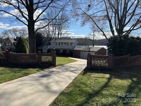 273 Leeward Point Loop, Taylorsville, NC 28681