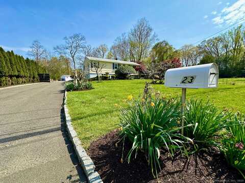 23 Old Trolley Way, Norwalk, CT 06853