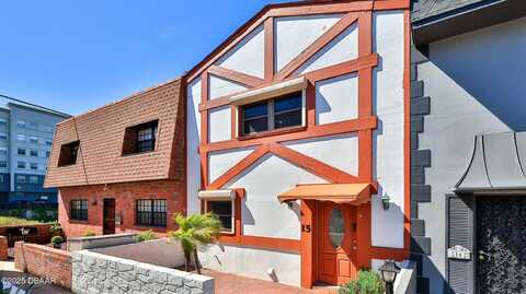 625 N Halifax Avenue, Daytona Beach, FL 32118