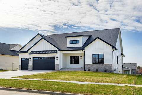 6204 Aspen Drive, West Des Moines, IA 50266