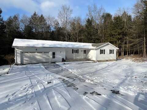 31 Seneca Trace, Painted Post, NY 14870