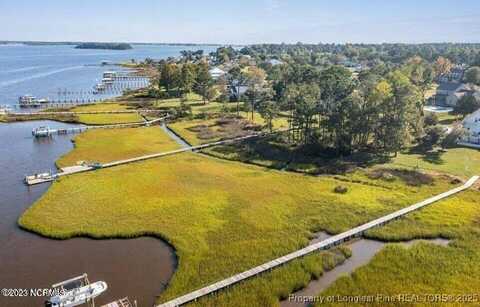 240 River Reach Drive, Swansboro, NC 28584