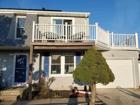 3 Tiffany Pl, Brigantine, NJ 08203