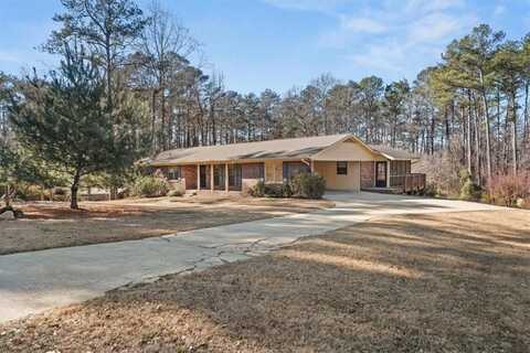 2563 Young Road, Stone Mountain, GA 30088