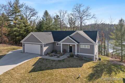 5179 E Manitou Way, Newaygo, MI 49337