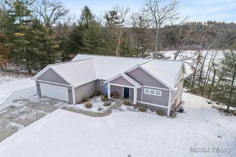 5179 E Manitou Way, Newaygo, MI 49337