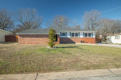 1216 Ozark Drive, Neosho, MO 64850