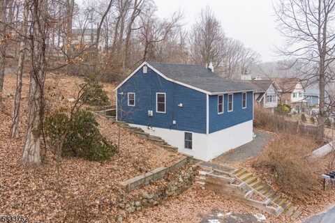 18 Frances Ave, Hopatcong, NJ 07874