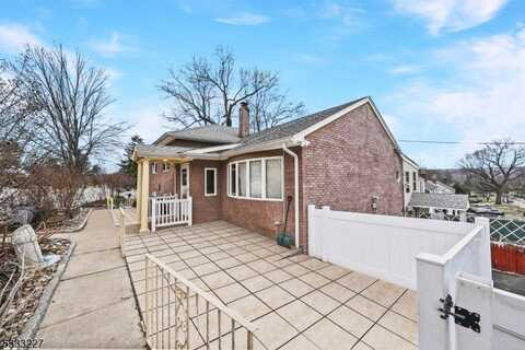 134 Cedar Grove Pkwy, Cedar Grove, NJ 07009